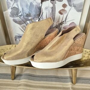 Donald J. Plimer Gold Peep-Toe Wedges